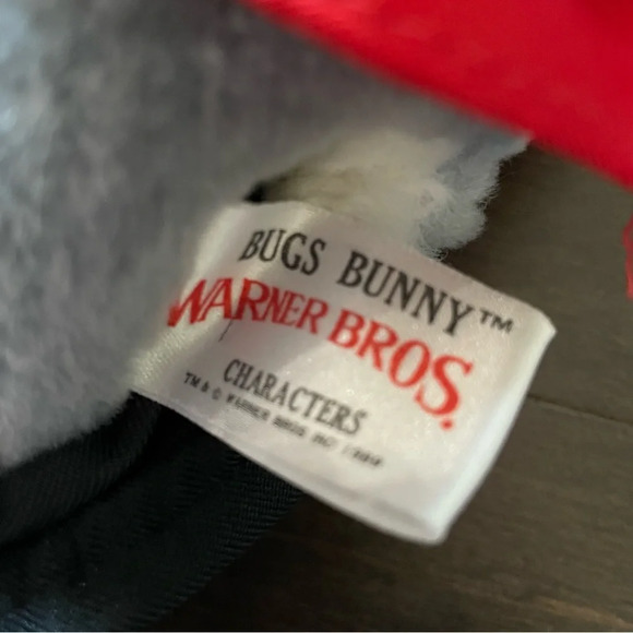 RCMP Vintage 1980s  Bugs Bunny Warner Bros Plush Canadian Mountie Stuffie - Picture 6 of 7